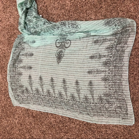 Scarf - Picture 2 of 2